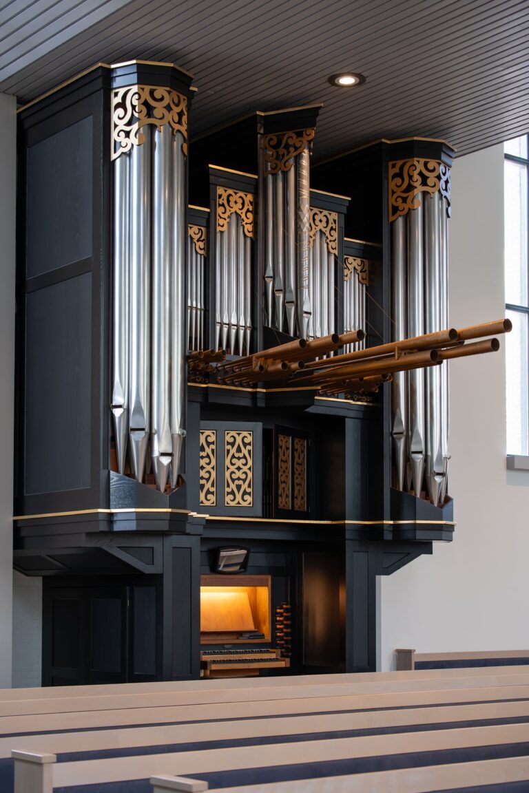 Hendrik Ido Ambacht, Orgel Petrakerk