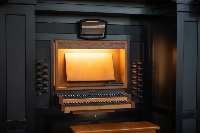 Hendrik Ido Ambacht, Orgel Petrakerk